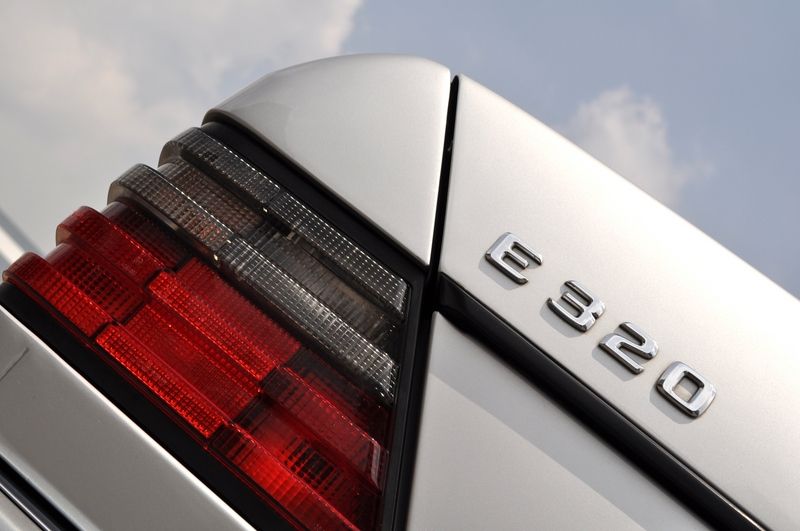 メルセデスベンツ Eクラス 中古車