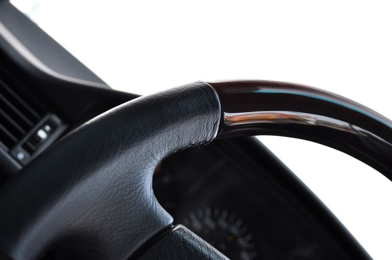 メルセデスベンツ Eクラス 中古車