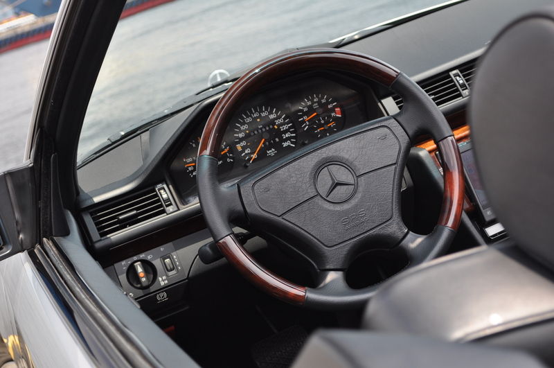 メルセデスベンツ Eクラス 中古車