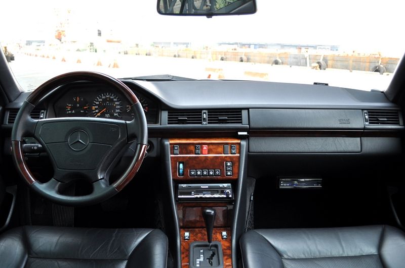 メルセデスベンツ Eクラス 中古車