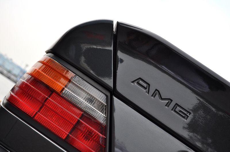 AMG Eクラス(ミディアム) 中古車