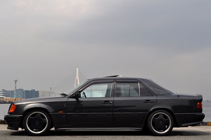 AMG Eクラス(ミディアム) 中古車