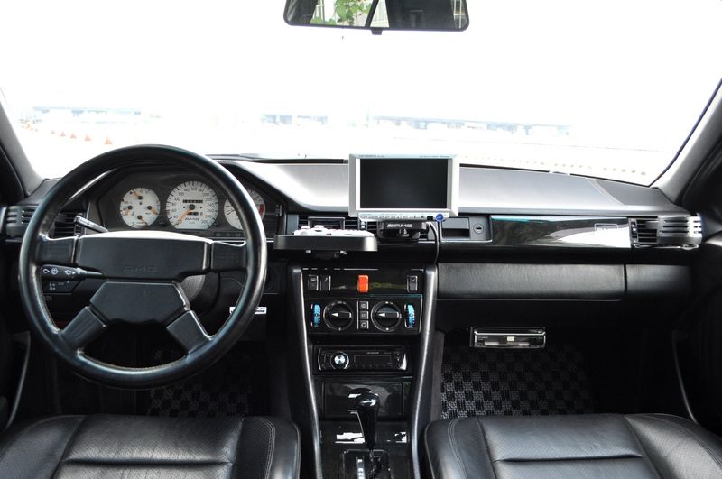 AMG Eクラス(ミディアム) 中古車