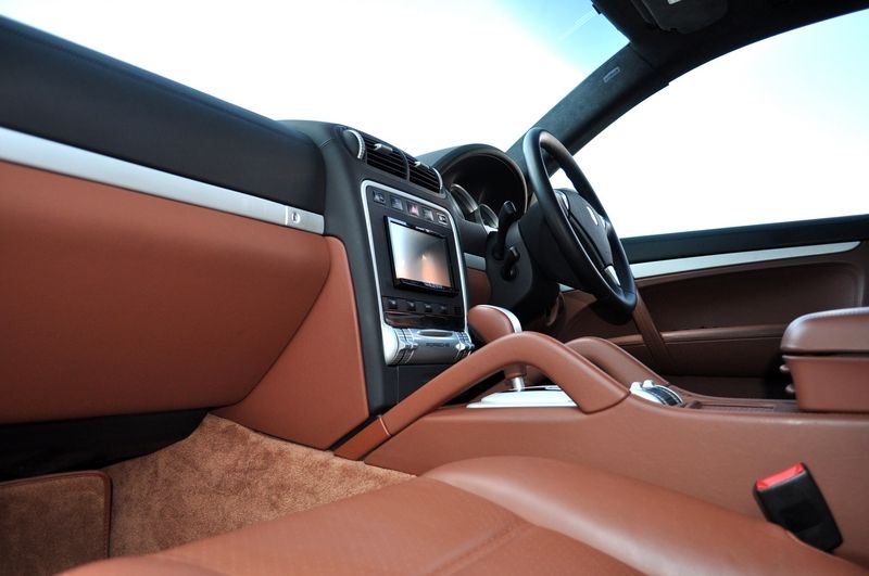 ポルシェ カイエン 中古車