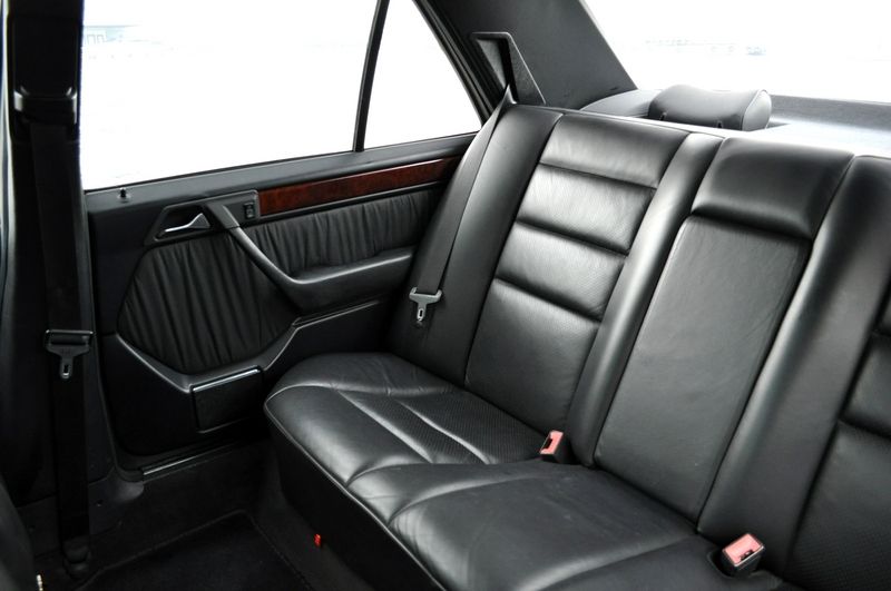 メルセデスベンツ Eクラス 中古車