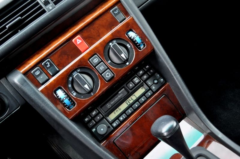 メルセデスベンツ Eクラス 中古車