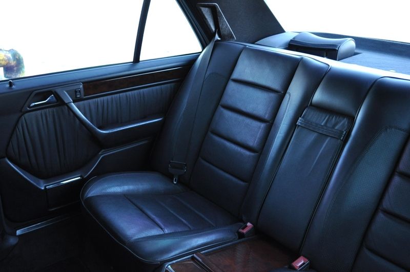 メルセデスベンツ Eクラス(ミディアム) 中古車