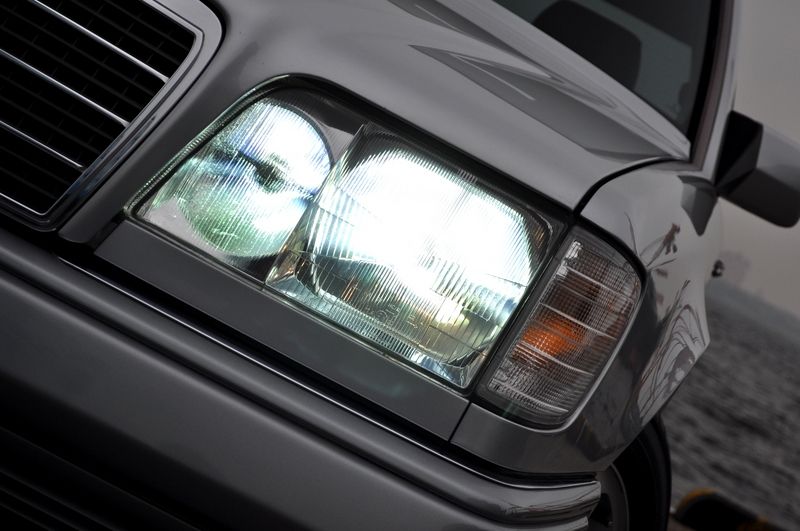 メルセデスベンツ Eクラス 中古車