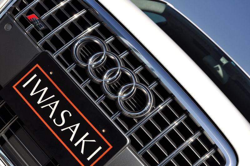 アウディ S8 中古車