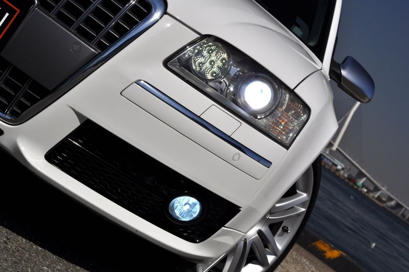 アウディ S8 中古車