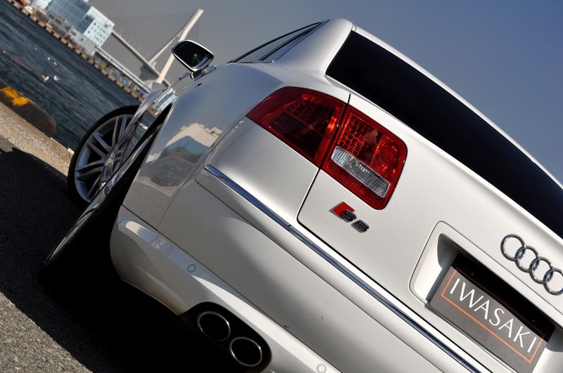 アウディ S8 中古車