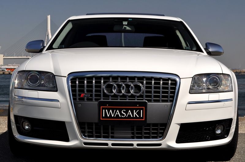 アウディ S8 中古車