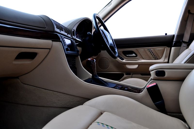 アルピナ B12 中古車