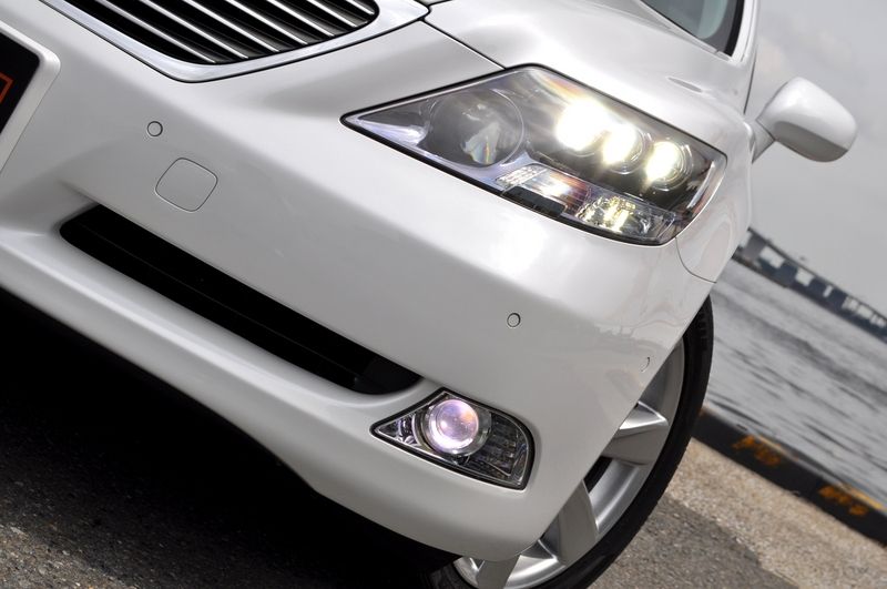 レクサス LSハイブリッド 中古車