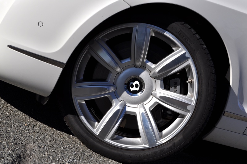 ベントレー コンチネンタル フライングスパー 中古車