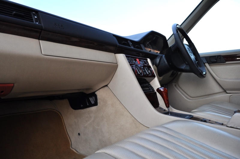 メルセデスベンツ Eクラス 中古車