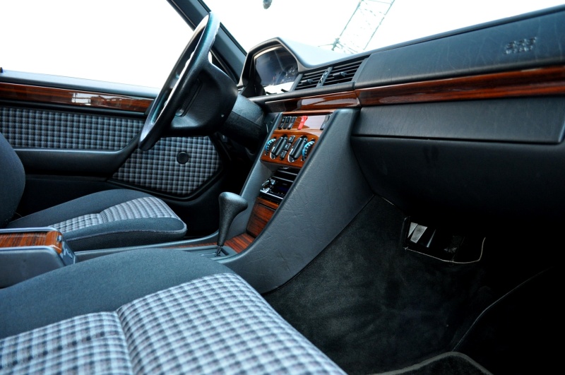 メルセデスベンツ Eクラス(ミディアム) 中古車