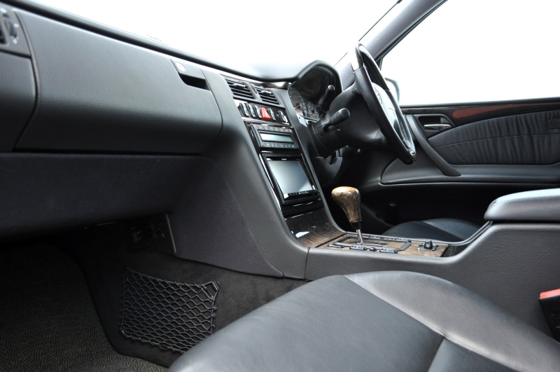 メルセデスベンツ Eクラス 中古車