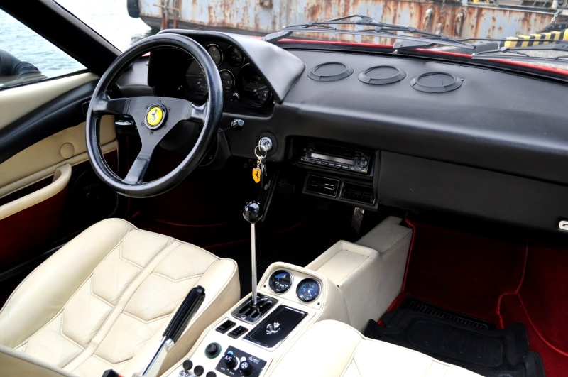 フェラーリ 308 中古車