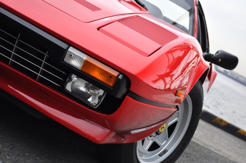 フェラーリ 308 中古車