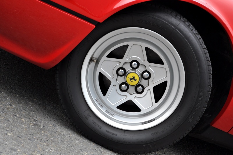 フェラーリ 308 中古車