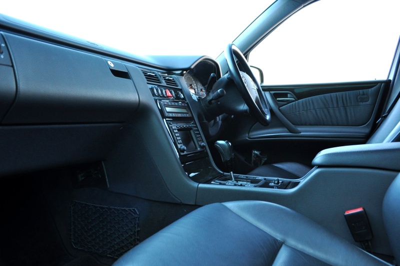 メルセデスベンツ Eクラス 中古車