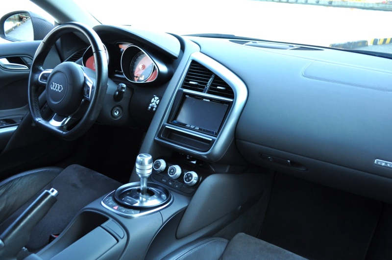 アウディ R8 中古車