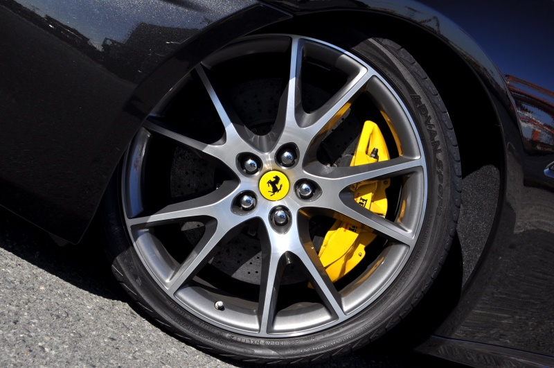 フェラーリ カリフォルニア 中古車