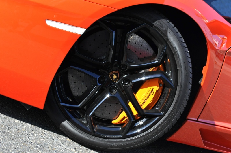 ランボルギーニ アヴェンタドール 新車