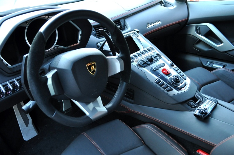 ランボルギーニ アヴェンタドール 新車