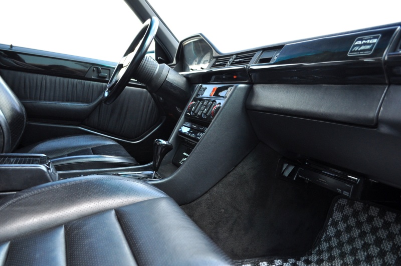 AMG Eクラス(ミディアム) 中古車