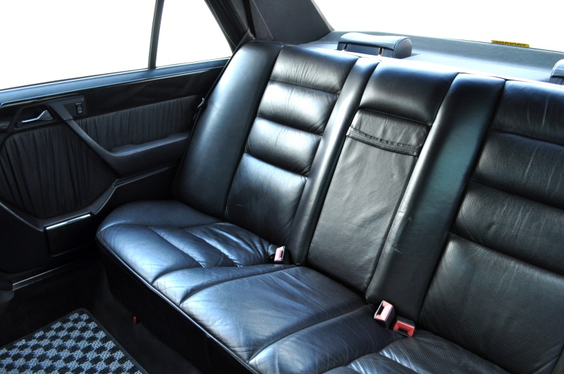 AMG Eクラス(ミディアム) 中古車