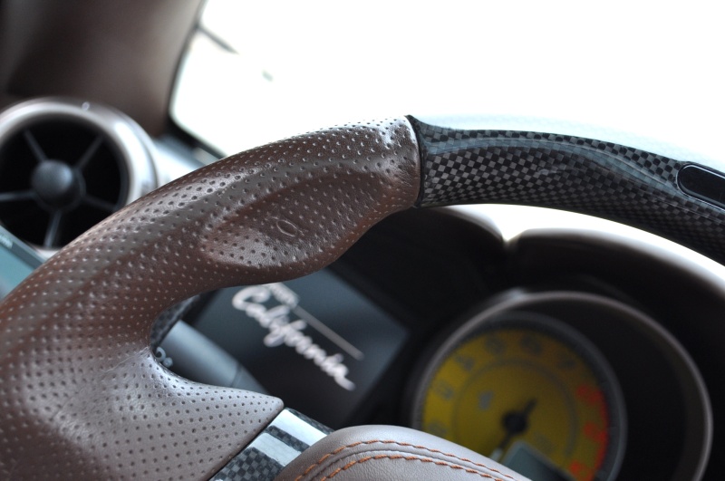 フェラーリ カリフォルニア 中古車