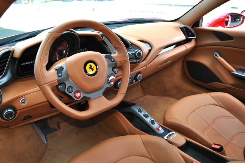 フェラーリ 488GTB 中古車