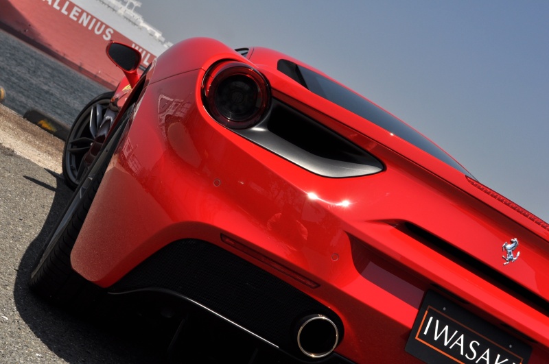 フェラーリ 488GTB 中古車