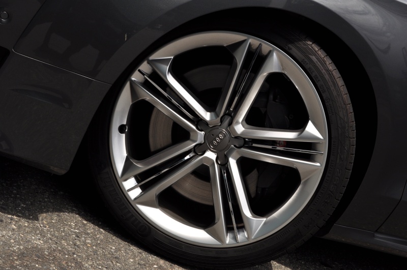 アウディ S8 中古車