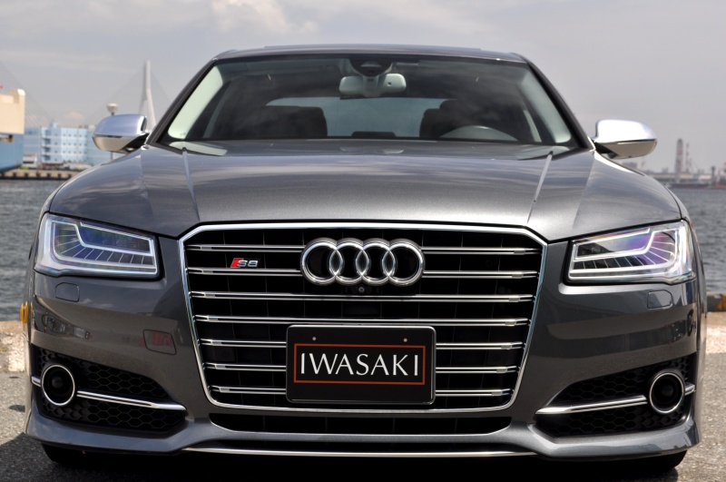 アウディ S8 中古車