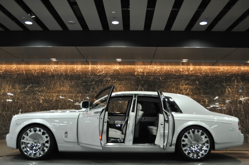 ロールスロイス ファントム 中古車