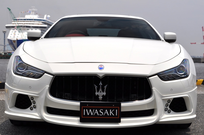 マセラティ ギブリ 中古車