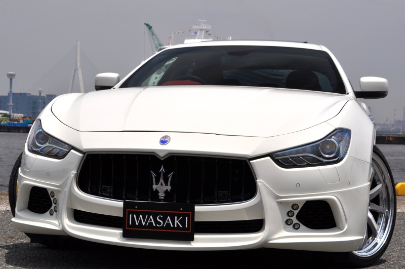 マセラティ ギブリ 中古車