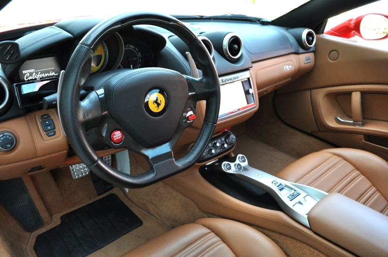 フェラーリ カリフォルニア 中古車