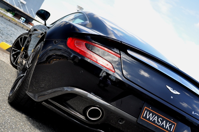 アストンマーティン ヴァンキッシュ 中古車