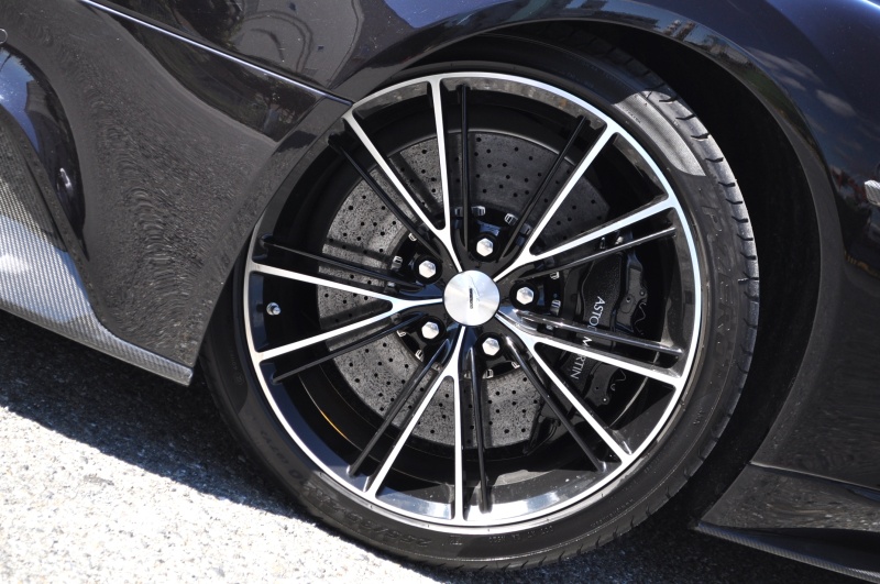 アストンマーティン ヴァンキッシュ 中古車