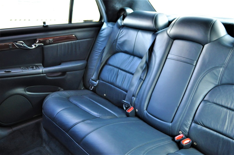 キャデラック ドゥビル 中古車