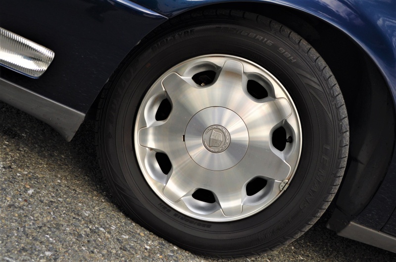 キャデラック ドゥビル 中古車