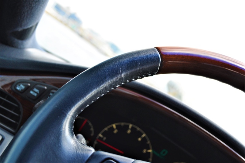 キャデラック ドゥビル 中古車