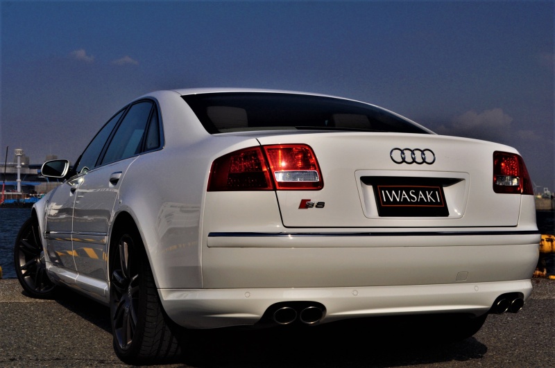 アウディ S8 中古車