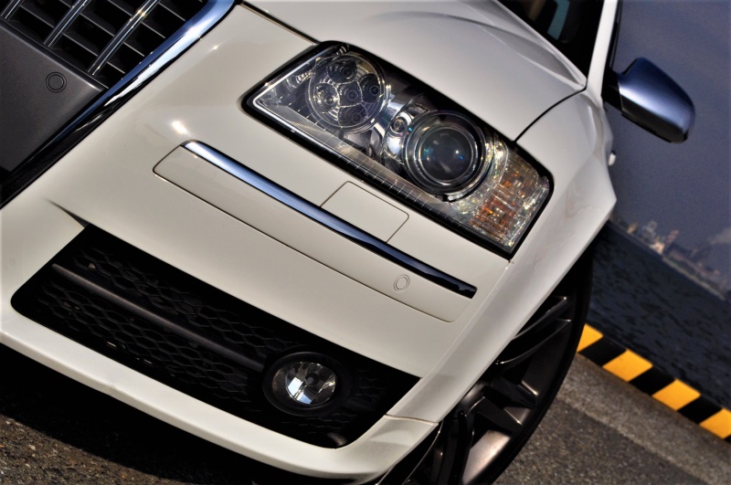 アウディ S8 中古車