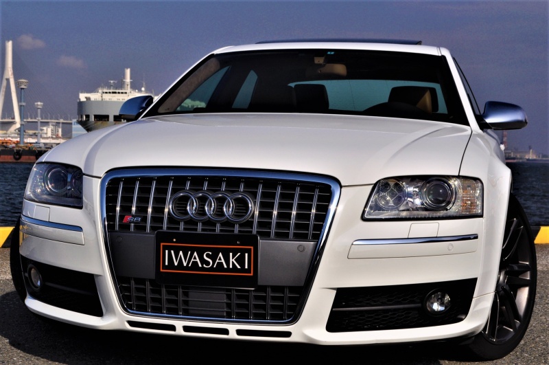アウディ S8 中古車