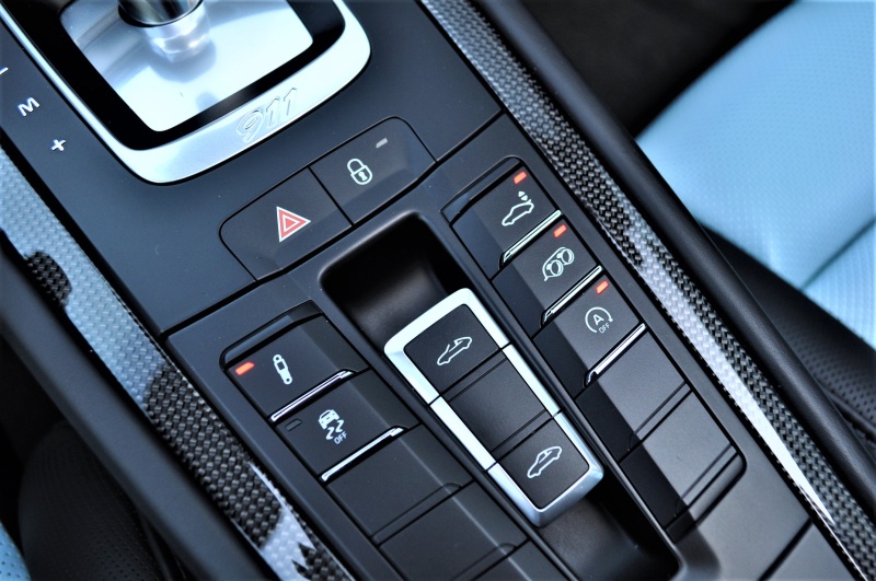 ポルシェ 911(Type991) 新車